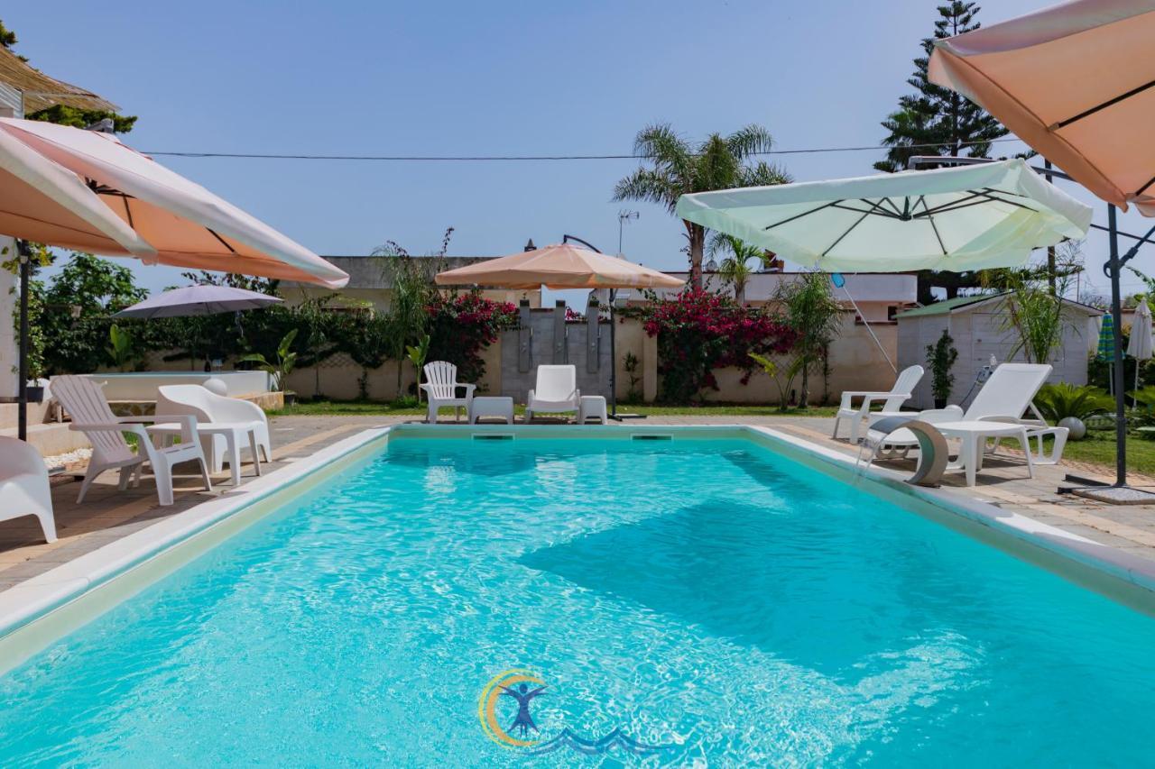 Villa Leonardo San Foca - Room, Pool & Restaurant 外观 照片