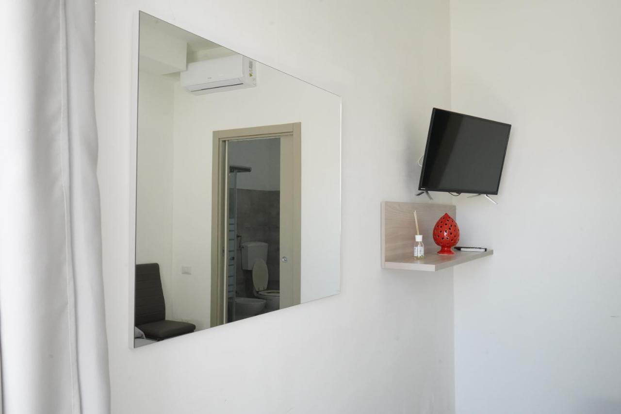 Villa Leonardo San Foca - Room, Pool & Restaurant 外观 照片