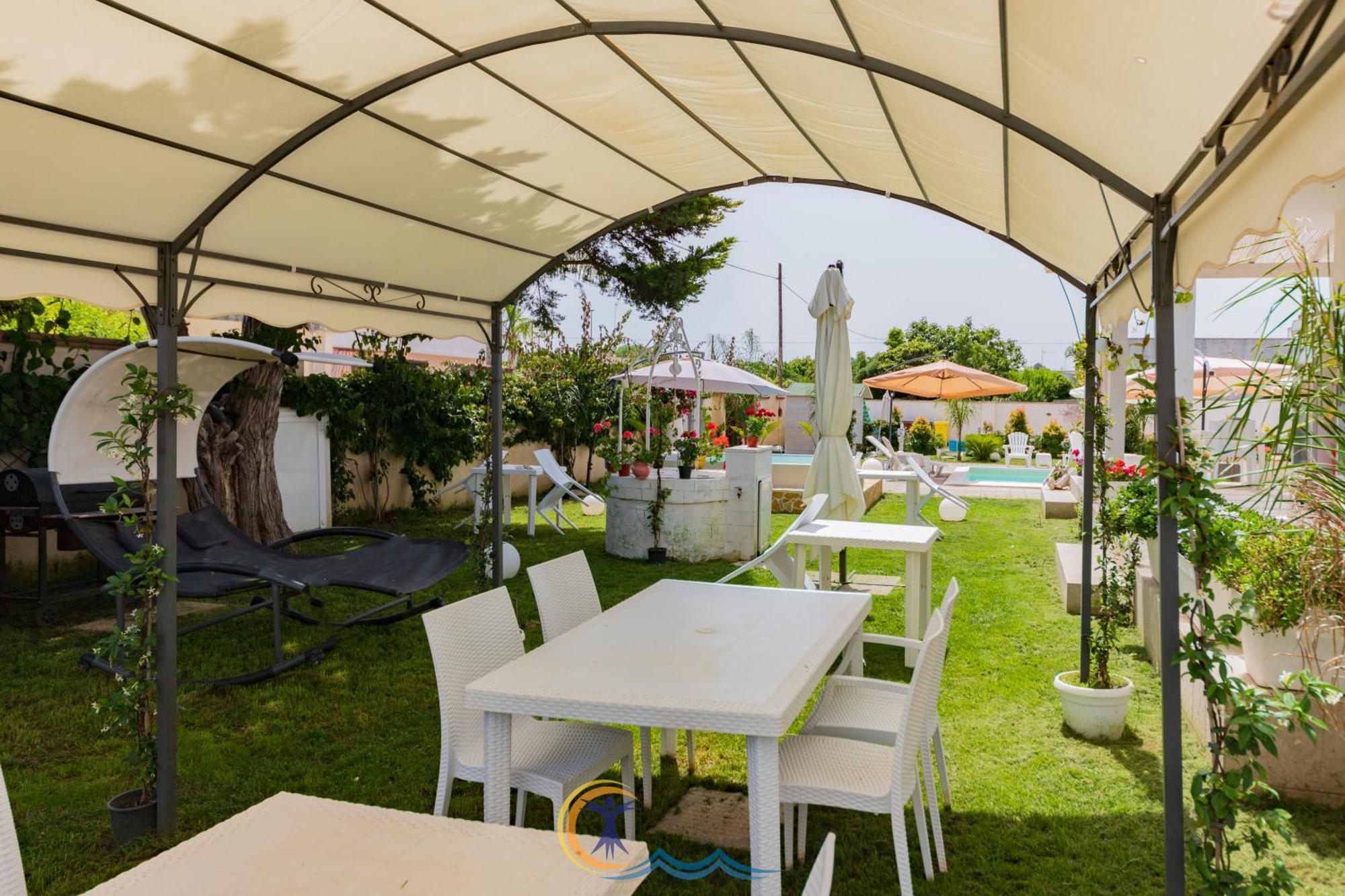 Villa Leonardo San Foca - Room, Pool & Restaurant 外观 照片