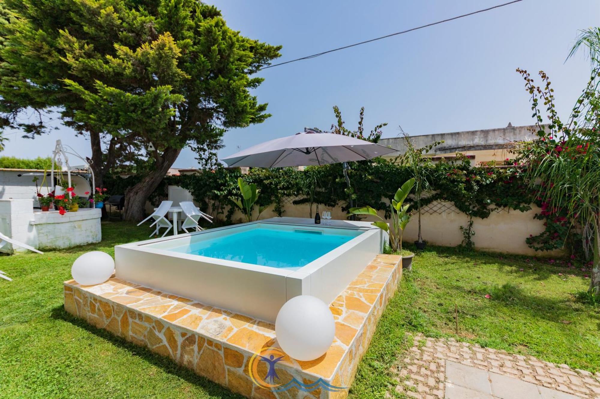Villa Leonardo San Foca - Room, Pool & Restaurant 外观 照片