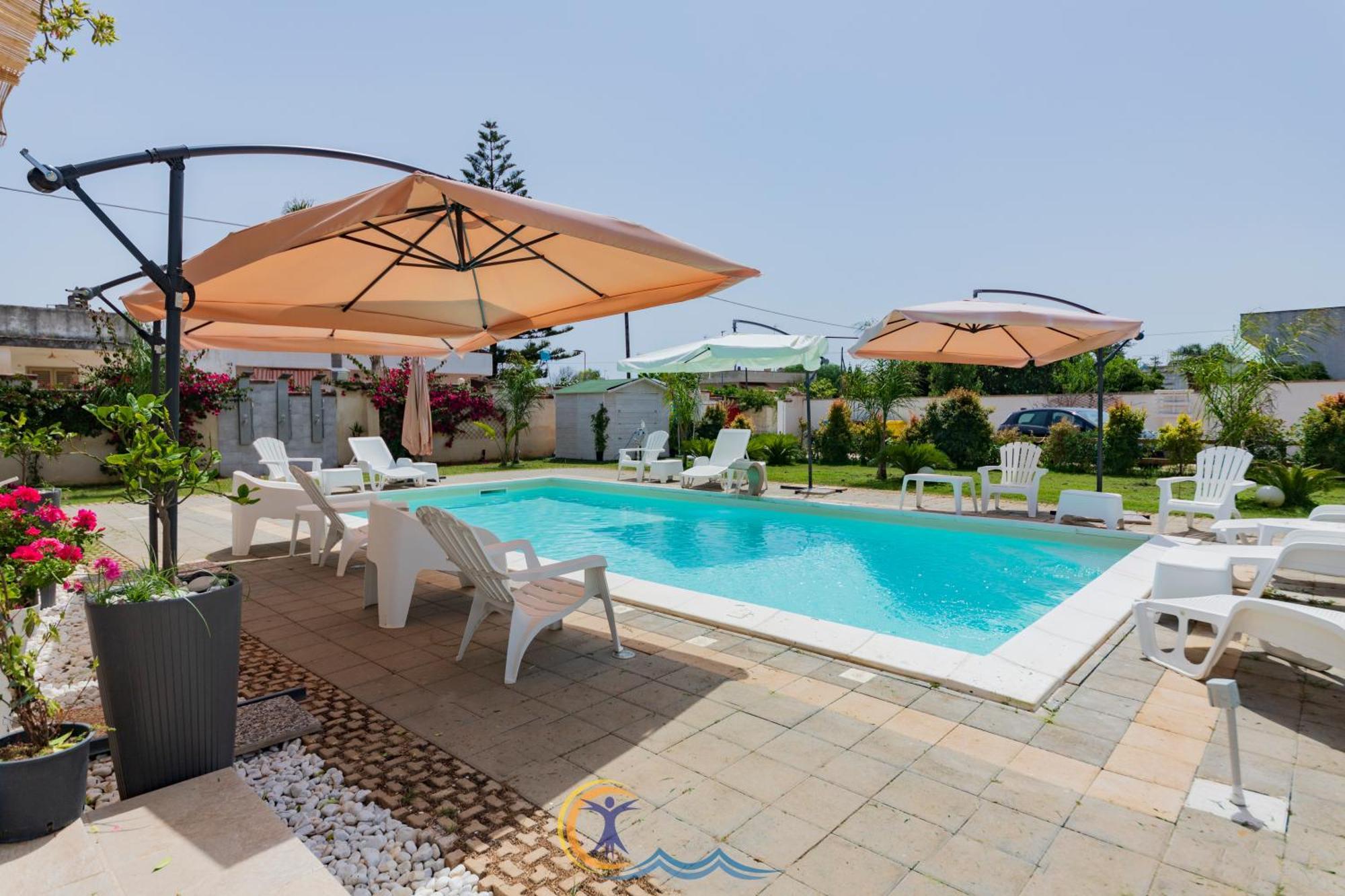 Villa Leonardo San Foca - Room, Pool & Restaurant 外观 照片