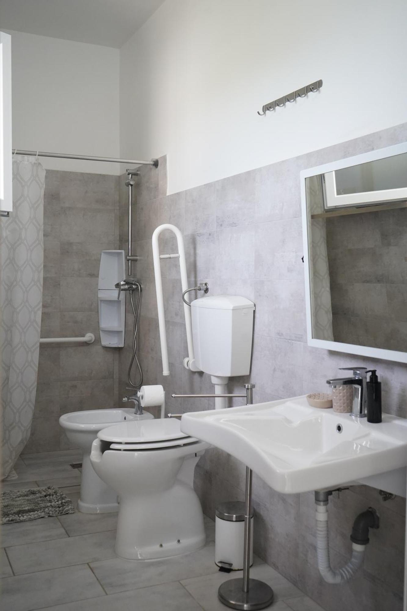 Villa Leonardo San Foca - Room, Pool & Restaurant 外观 照片